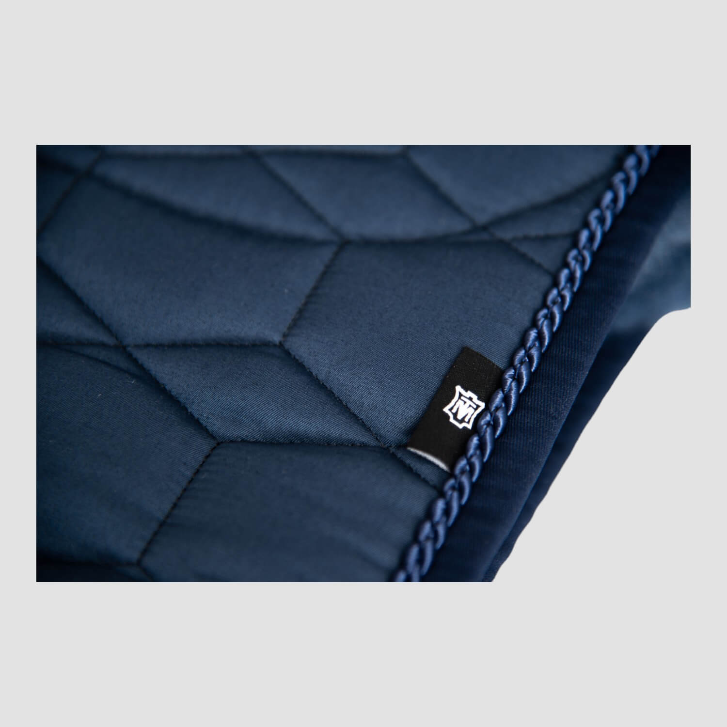 Mattes Lammfellschabracke Rand Vorne DR Navy/Blau